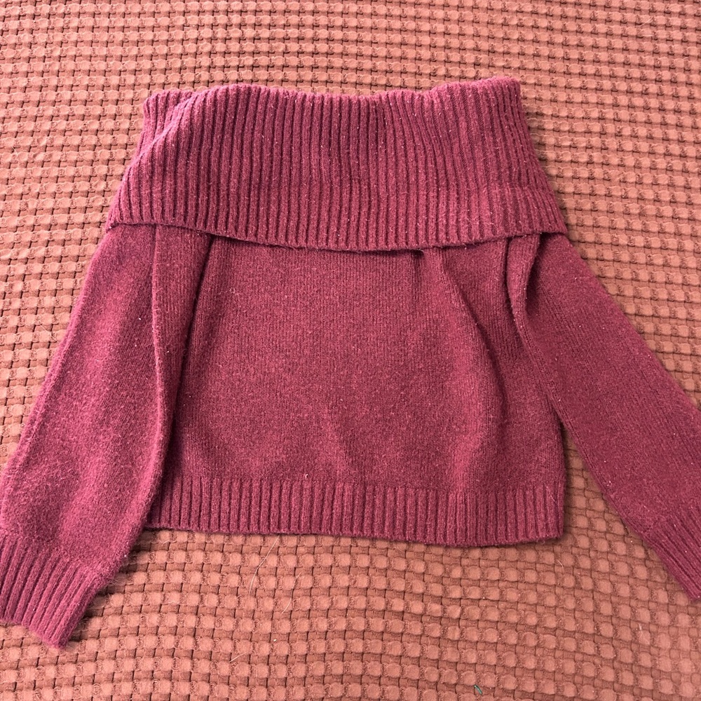 Abercrombie & Fitch Burgundy Off-The-Shoulder Foldover Ribbed Sweater - Size M